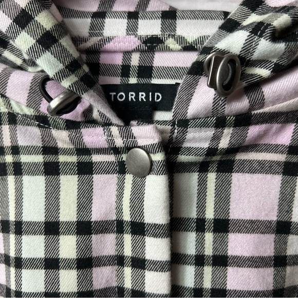 Nwot Torrid Flannel Hooded Anorak - Picture 3 of 8